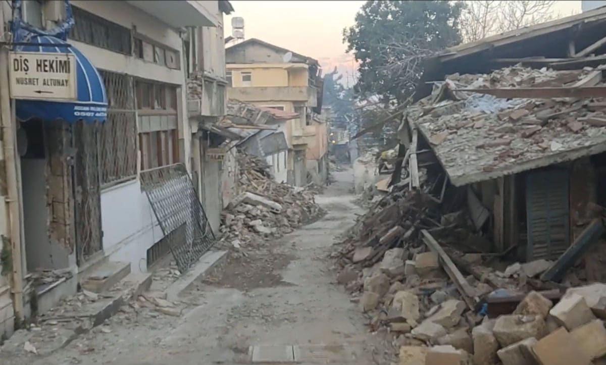 після землетрусів