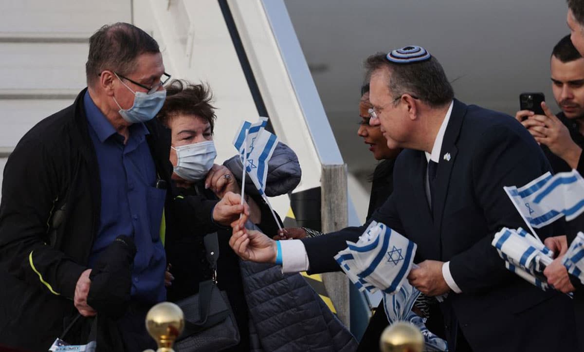 тисячі євреїв залишили Україну