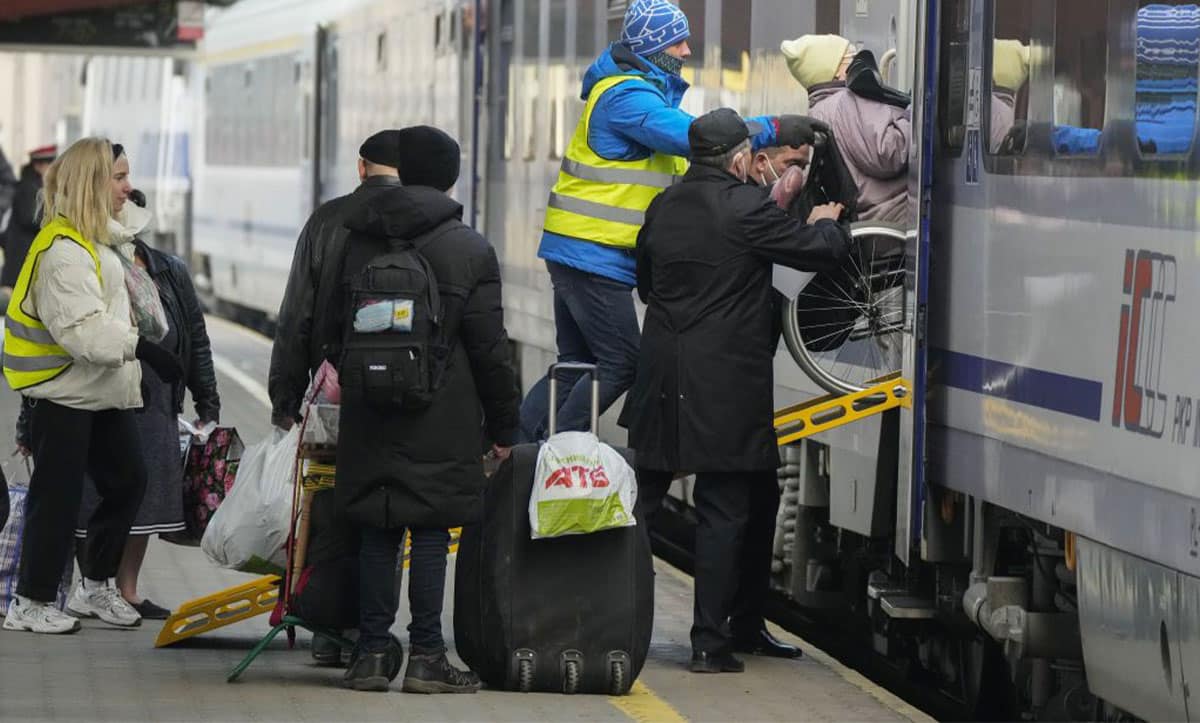 повертатися додому