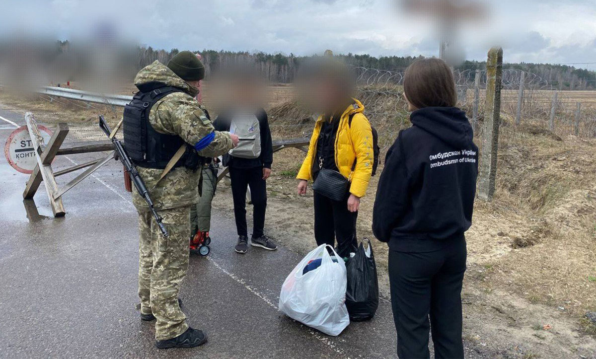 Повернення дітей в Україну