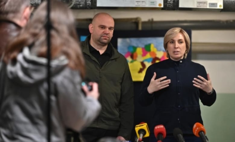 Україна вимагає повернути дітей