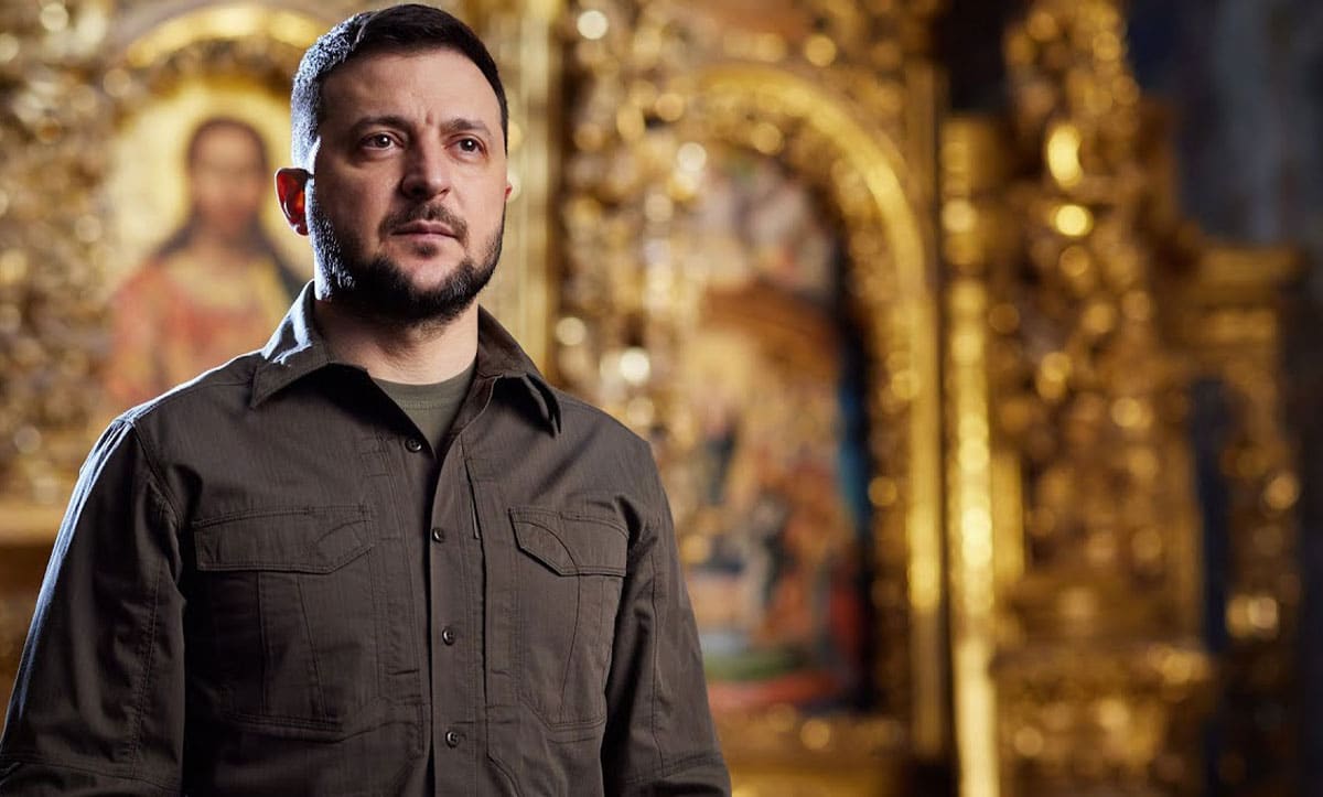 Зеленський привітав християн з Великоднем
