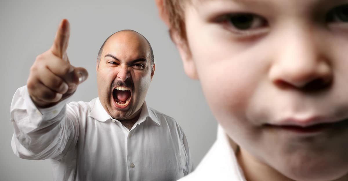 кричати на дітей