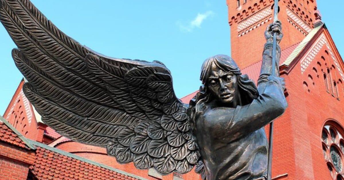 В очікуванні загострення конфліктів нові заборони релігійним організаціям готують у профільному законі Білорусі.