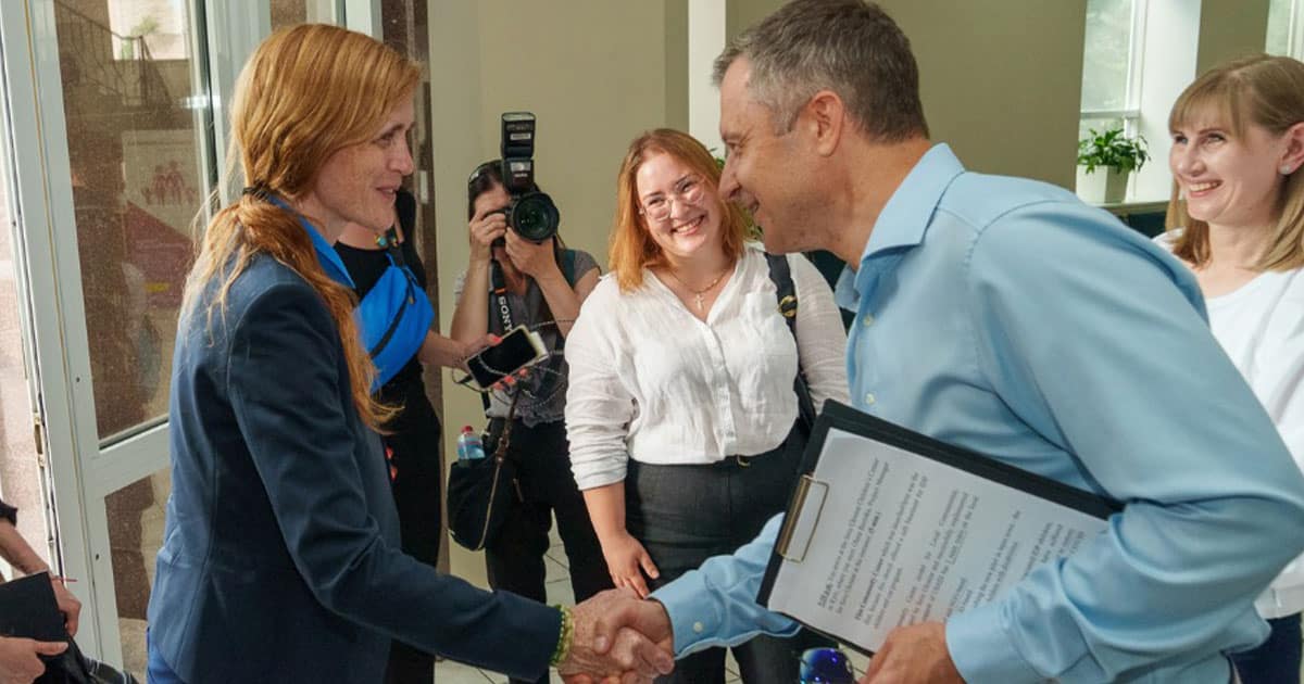 Саманта Павер