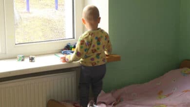 діти-сироти в Україні