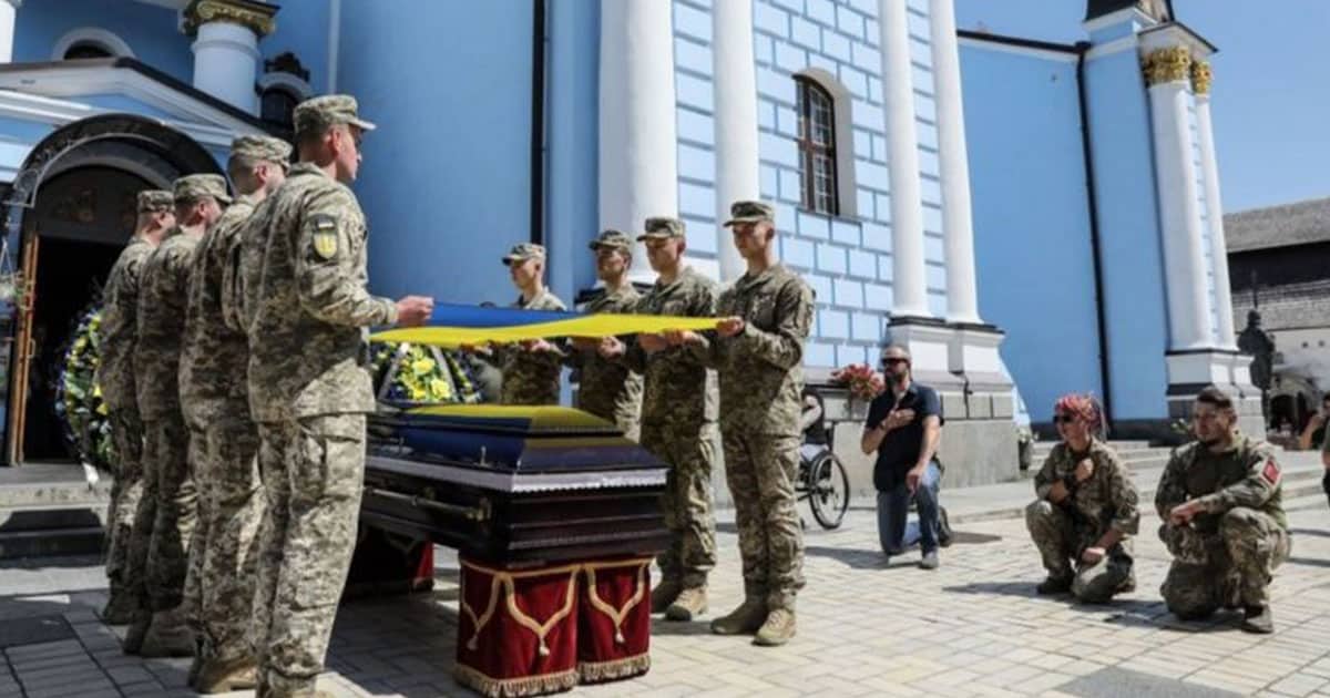 втрати військових в Україні та Росії