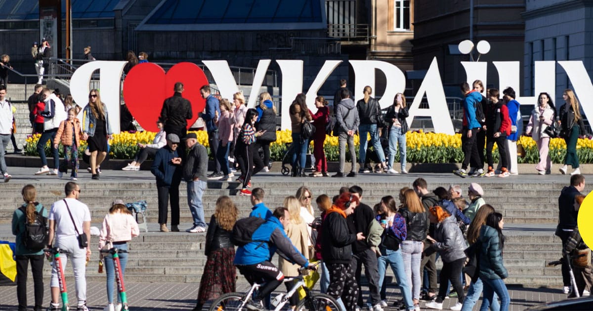 правильний розвиток України