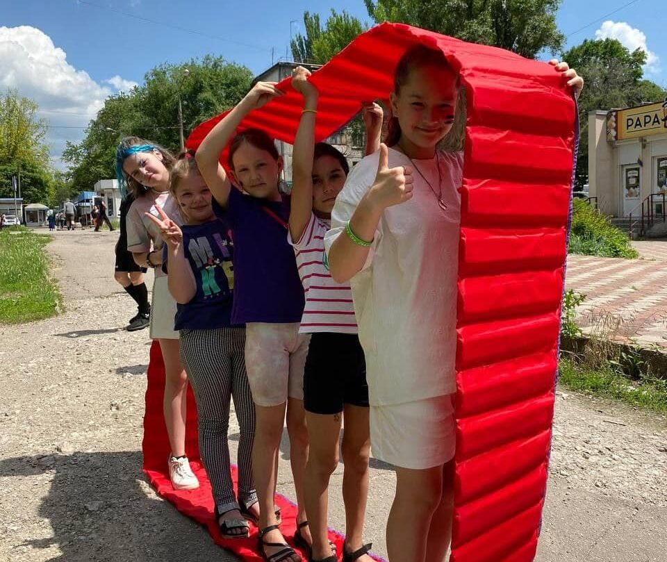 “Життя - це цінність”: в Запоріжжі проходять дитячі клуби (відгуки)