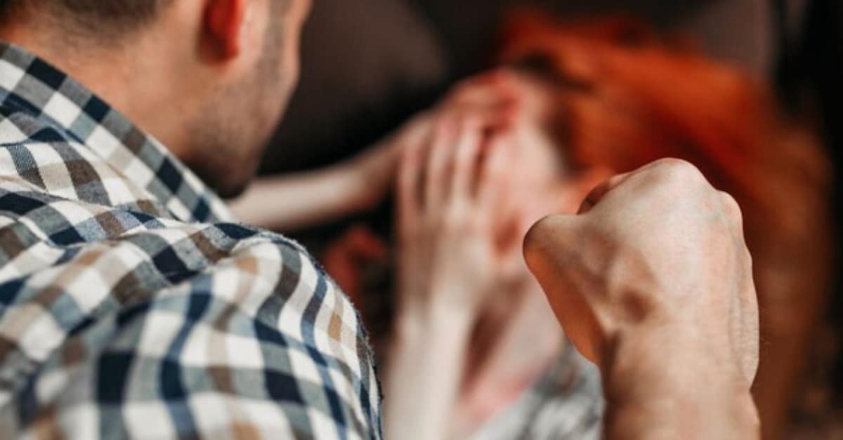 домашнє насильство