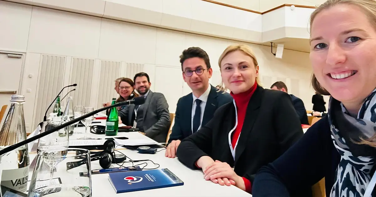 ПАРЄ спецкомітет захист дітей Україна