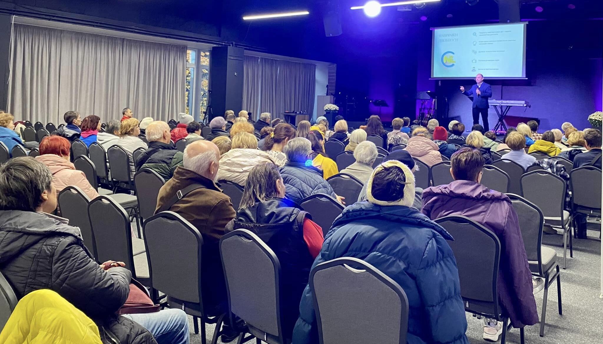 Українська церква у Варшаві