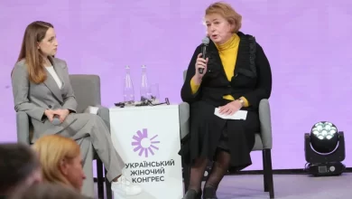 Елла Лібанова, директор Інституту демографії та соціальних досліджень, говорить на Українському жіночому конгресі.