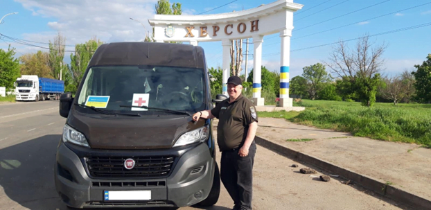 Після загибелі сина продовжує волонтерити: історія Юрія Глабця з Рівненщини