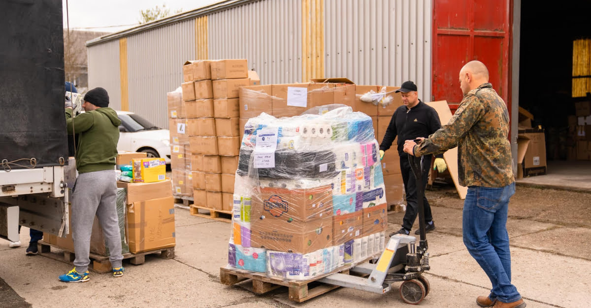 скорочення міжнародної гуманітарної допомоги