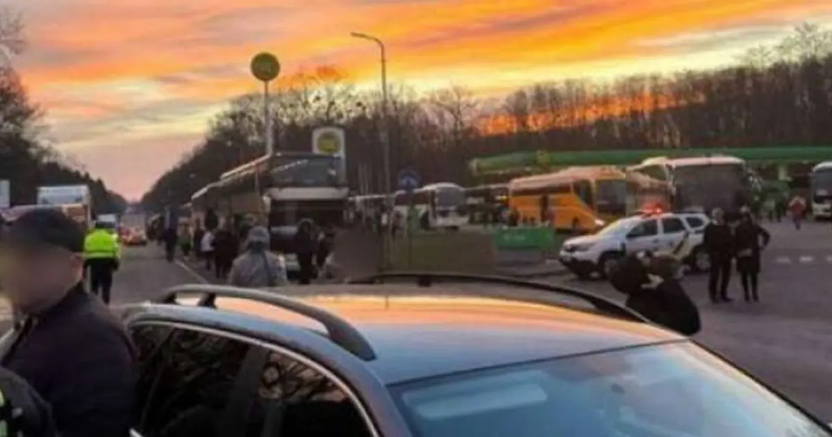 Ускладнення виїзду за кордон