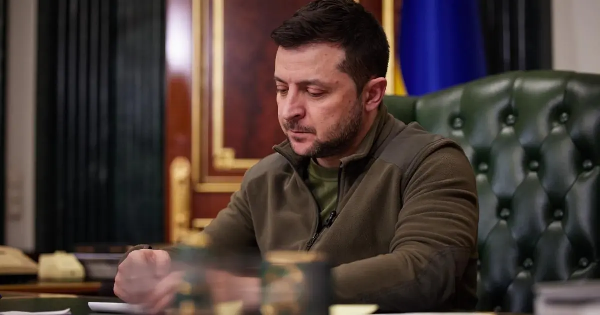 Президент Володимир Зеленський підписує важливий гуманітарний закон