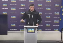 Рятувальники ДСНС працюють на місці вибуху", "Олександр Хорунжий на брифінгу в медіацентрі