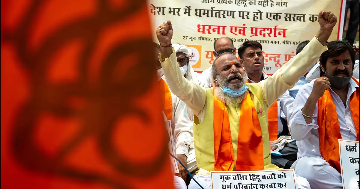 Закони про релігійне навернення