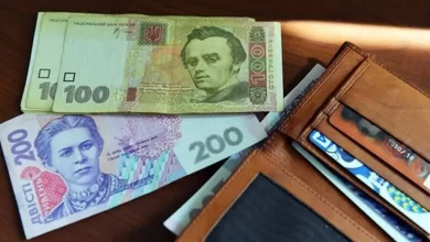 зміни в доходах та витратах українців