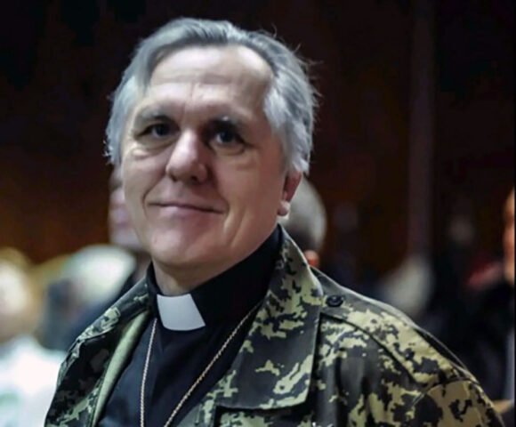 У Куп'янську внаслідок авіаудару зазнала руйнувань будівля церкви, а пастор загинув