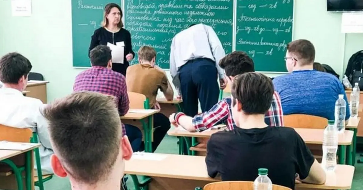 українські учні еміграція