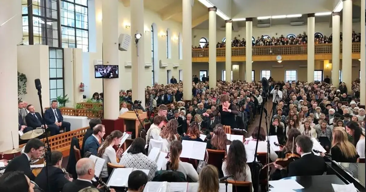 відвідування церкви