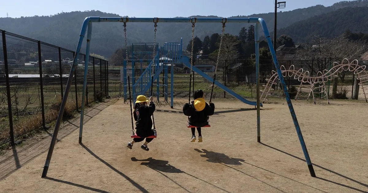 Глобальне зниження народжуваності