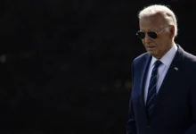 Байден виходить з перегонів