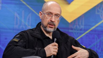 воюй або працюй