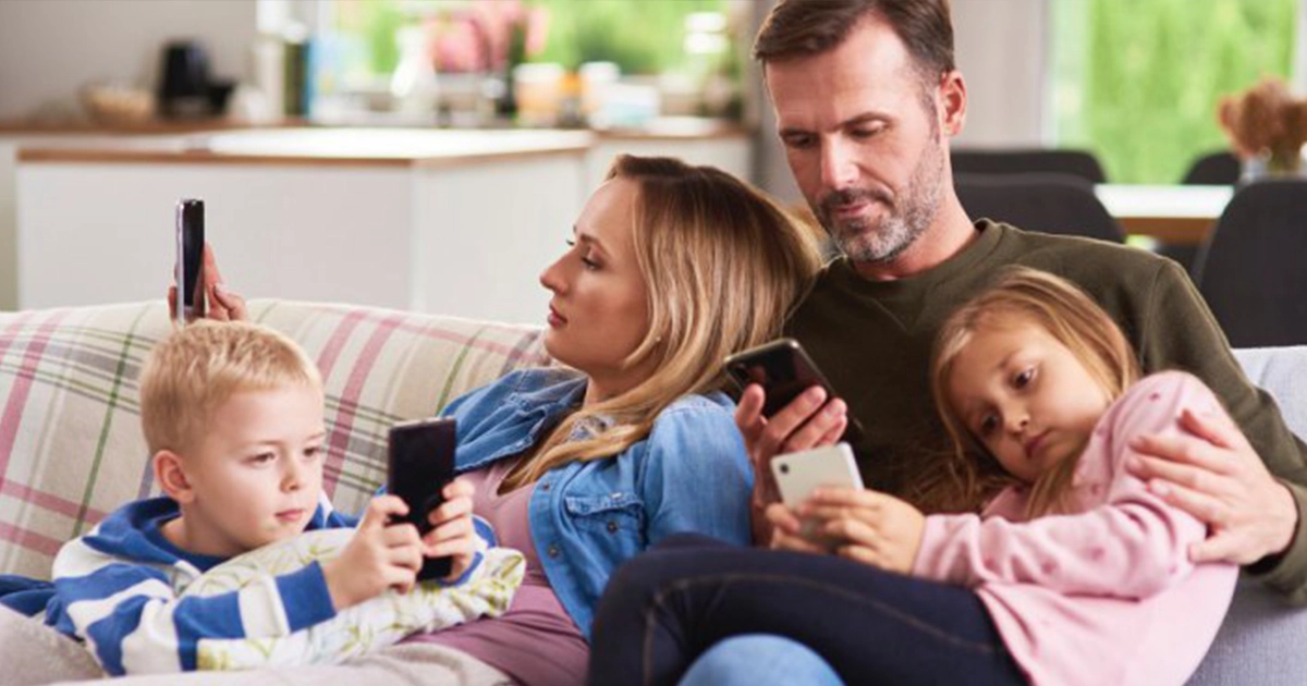 залипання батьків у гаджети