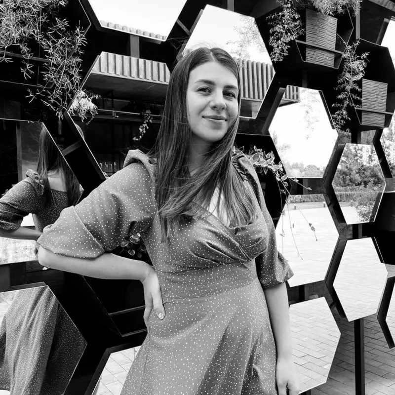 Російська ракета забрала життя матері християнки та трьох дітей у Кривому Розі, вижив лише батько Максим Кулик