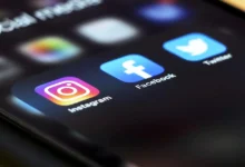 заборона соціальних мереж