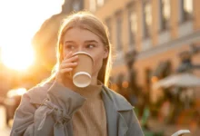 гарячі напої з паперових стаканчиків