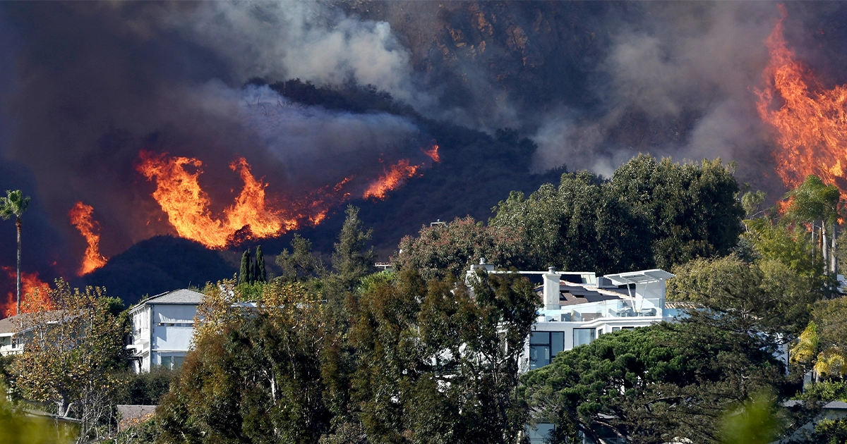 Масштабні пожежі в Каліфорнії: причини та наслідки катастрофи