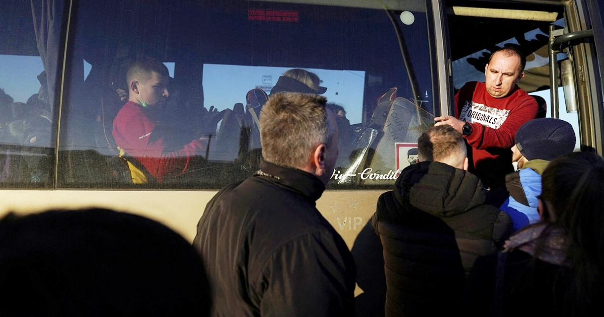 повернення українських біженців