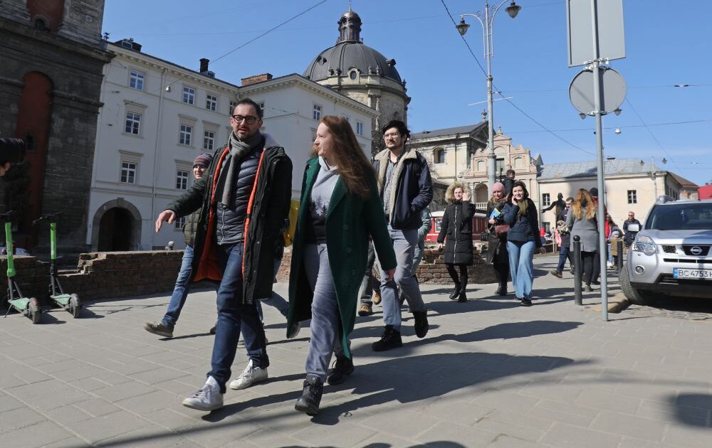 опитування КМІС про настрої українців