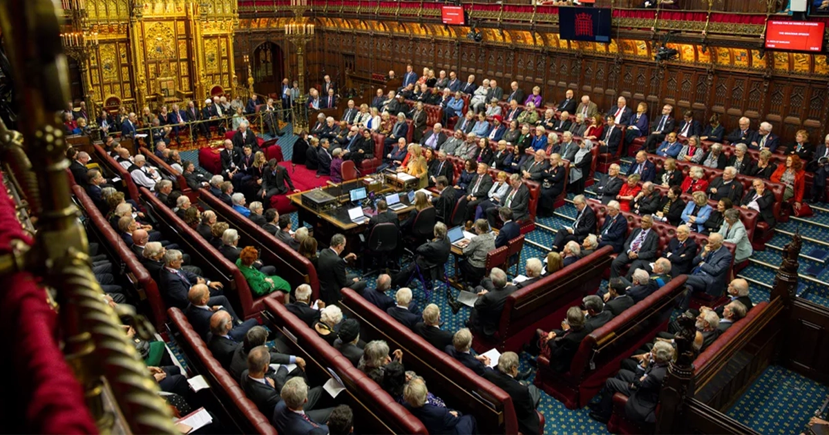 скасування молитов у парламенті