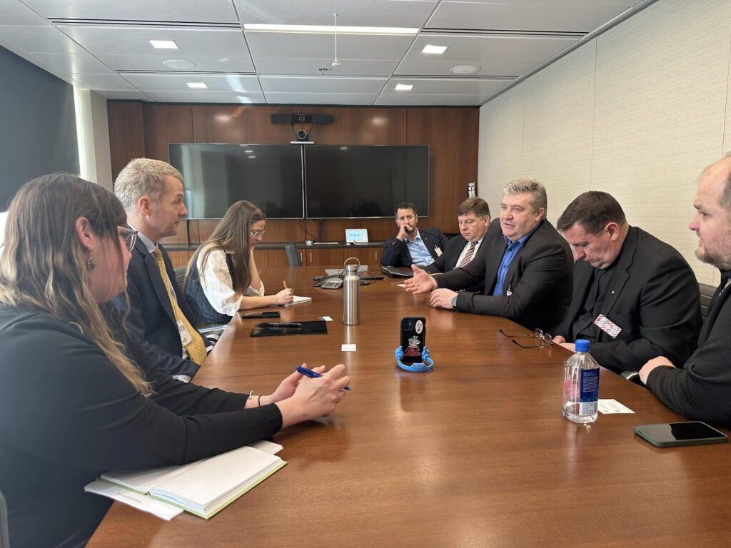 Делегація Ради Євангельських Протестантських Церков України під час зустрічі у Вашингтоні