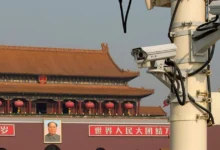 Камера стеження над церквою в Китаї — символ цифрової тиранії