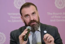 Викладання української мови у школах за кордоном