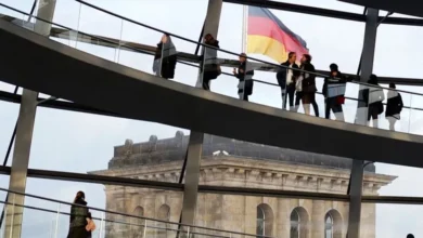 Українські біженці на вокзалі в Німеччині після прибуття