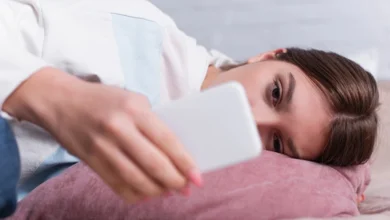 Підлітки грають у небезпечну гру "Червоні двері, жовті двері"