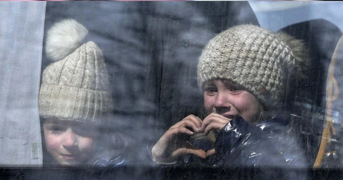 Україна повернула двох дітей з окупації