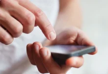 Дослідження виявило зв’язок між залежністю від смартфонів і переглядом коротких відео серед молоді