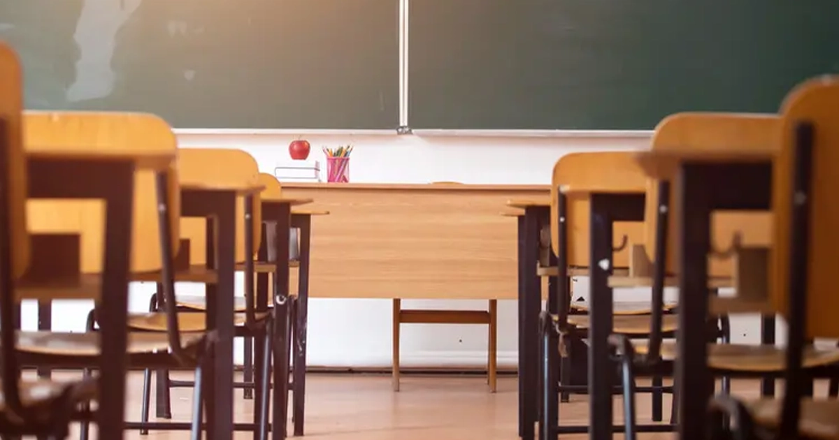 Українські школярі навчаються дистанційно з-за кордону