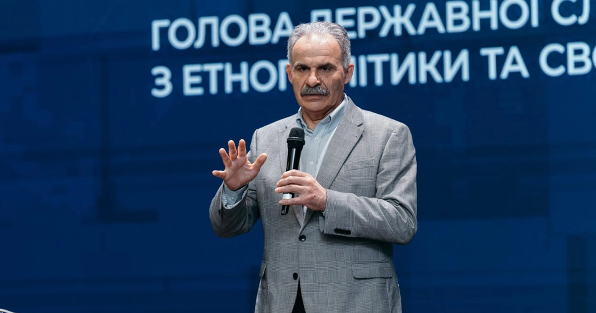 Віктор Єленський виступає перед курсантами Національної академії СБУ