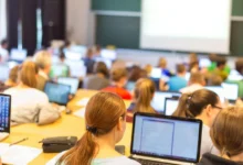 Українські школярі під час вступу до вищого навчального закладу