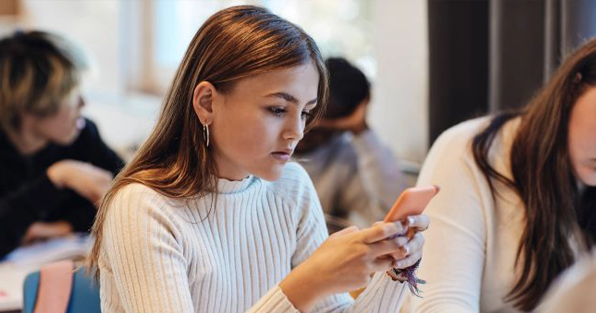 Instagram підлітки отримують небезпечний контент попри захисні функції