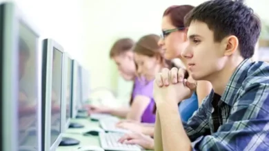 щодо масового виїзду українських старшокласників